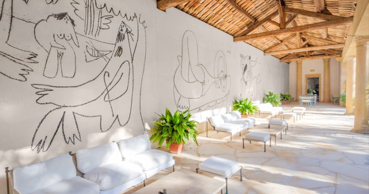 Una delle pareti di questa casa vale più dell’intero immobile: l’ha dipinta Picasso