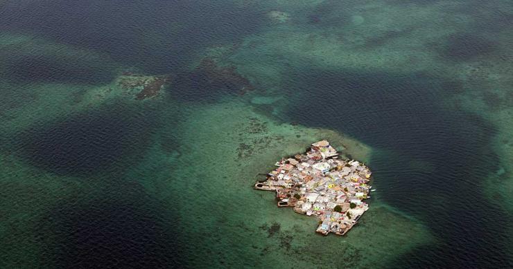 Così vivono 1500 persone su un'isola più piccola di Piazza San Marco