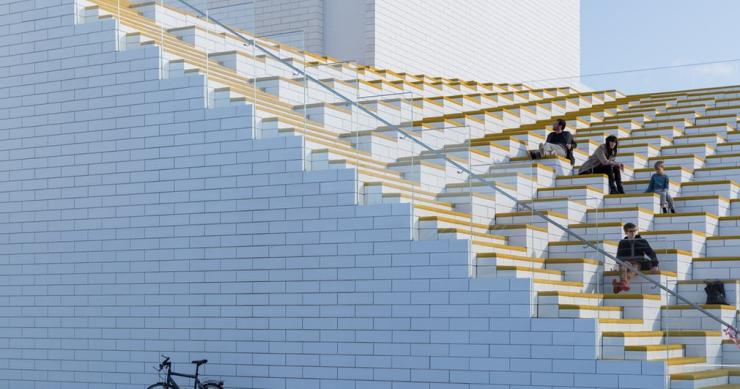 Lego House, inaugurata in Danimarca una casa realizzata con 21mila mattoncini