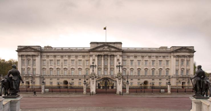 Londra come non l'hai mai vista prima: questi sono Buckingham Palace o Trafalgar Square deserti