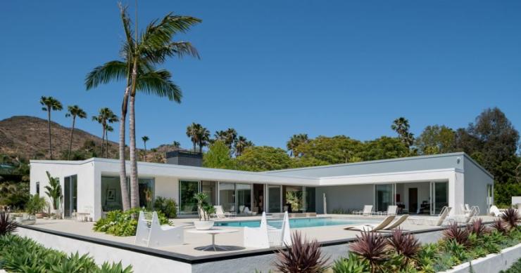 Una villa a Malibù dove domina lo spazio, l'arte e il design