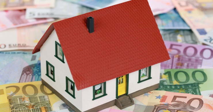 Cambio residenza bonus prima casa, il termine decorre dal rogito