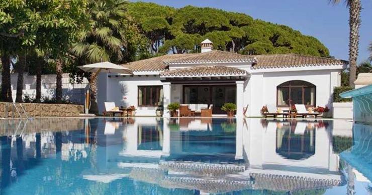 Una villa a Marbella con una palestra più grande di casa tua