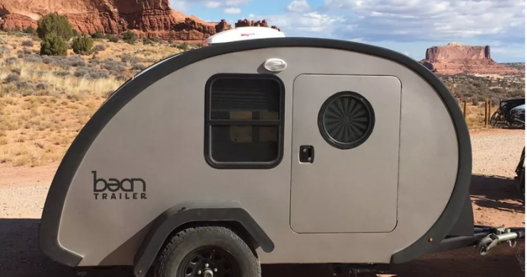 Una minicasa su ruote: la rivoluzione dei rimorchi per poco più di 15.000 euro