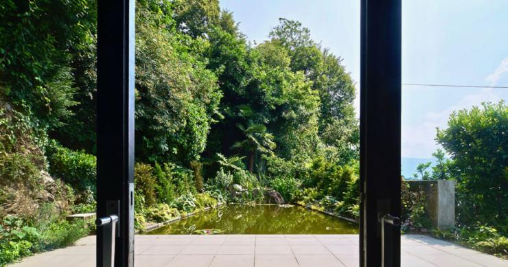 Una villa svizzera con un’incredibile "giungla" segreta 