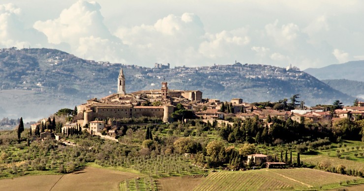 Pienza, en la Toscana, uno de los pueblos más bonitos encima de una colina