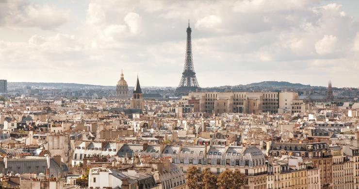 Com’è la nuova legge sulle case di Macron che ha contro proprietari e inquilini