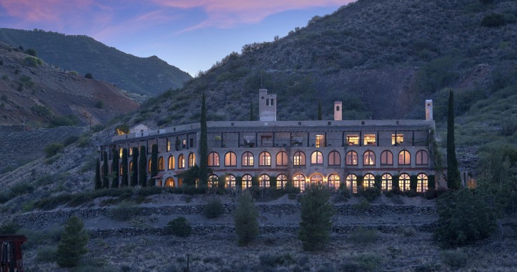 Da vecchio hotel in rovina a favolosa villa, ora in vendita per 5,4 mln di euro