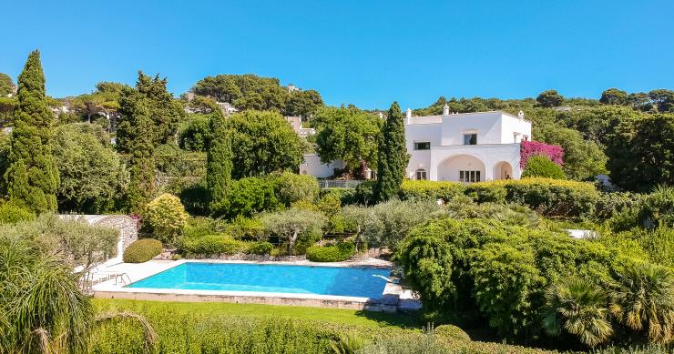 Capri, in vendita la villa dove Totò passava le vacanze