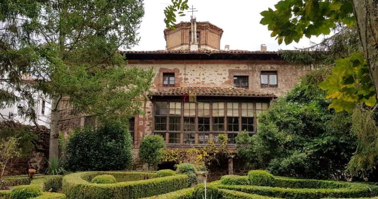 Uno spettacolare palazzo nobiliare di stile rustico nella regione de La Rioja, in Spagna