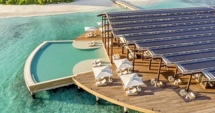 Trascorrere una notte in questo hotel-isola sostenibile costa 3.500 euro