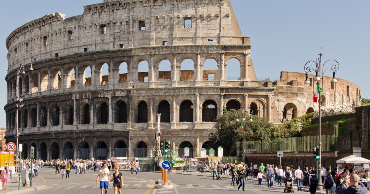 Rigenerazione urbana Roma, recupero di vecchie scuole e fabbriche per il rilancio della città