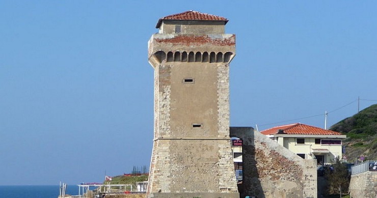 Edifici da recuperare e trasformare in centri culturali, il progetto del governo