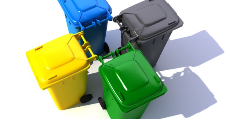 TARI is a rubbish collection tax TARI tax in Italy 2019 / Gtres