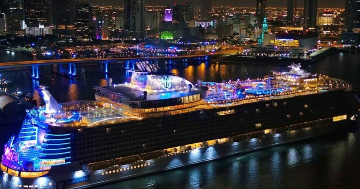 Una visita a Symphony of the Seas, la nave da crociera più grande del mondo