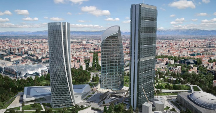 Il curvo di Libeskind raggiunge il 30º piano: completata la terza torre di CityLife
