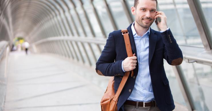 Chiamare col cellulare in Europa, dal 15 maggio costerà di meno