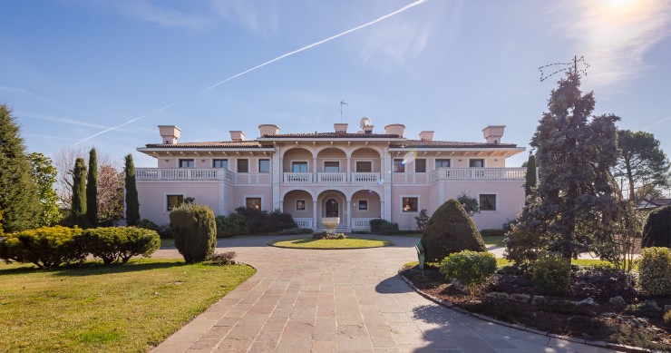Spektakuläre Luxusvilla in Italien