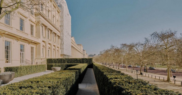 Facciata della casa acquistata da Ken Griffin