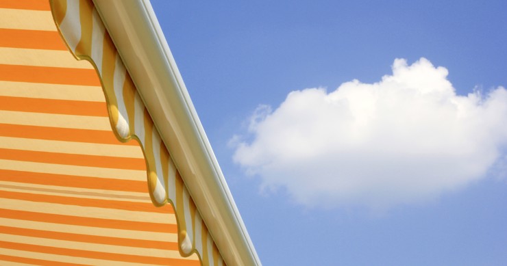 Cosa bisogna sapere prima di installare delle tende da sole in condominio