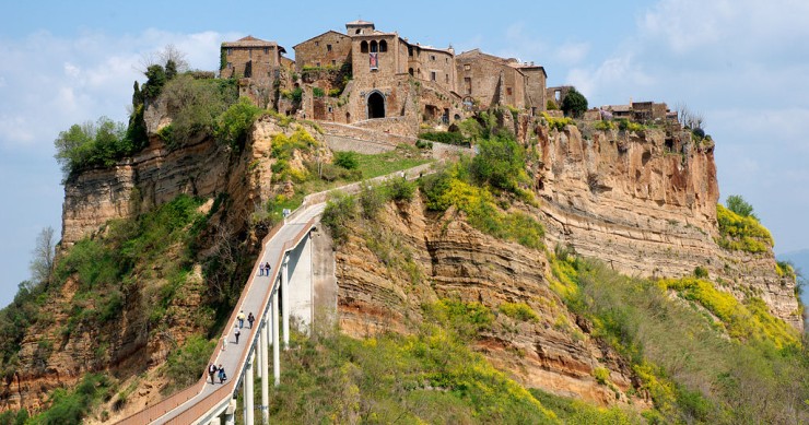 Civita di Bagnoregio, orașul pe moarte, Viterbo, Lazio, Italia / Wikipedia