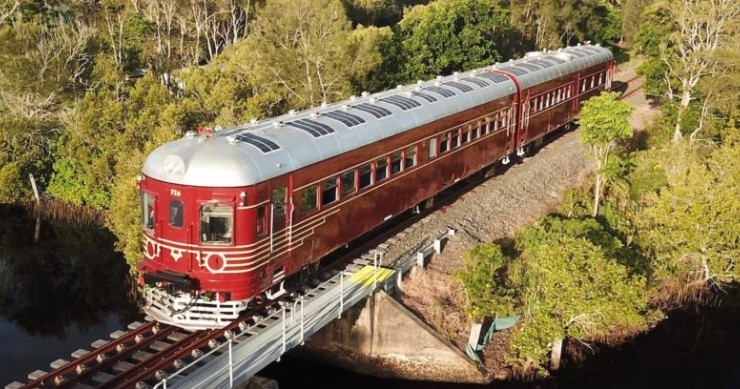 Il primo treno solare del mondo viaggia sulle ferrovie australiane