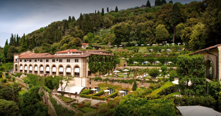 Hotel San Michele, un antico monastero di Firenze con la facciata attribuita a Michelangelo