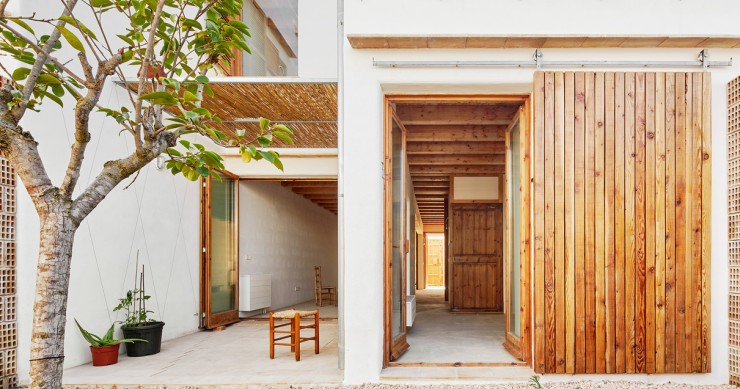 Formentera, queste case ecosostenibili usano le alghe come isolante termico