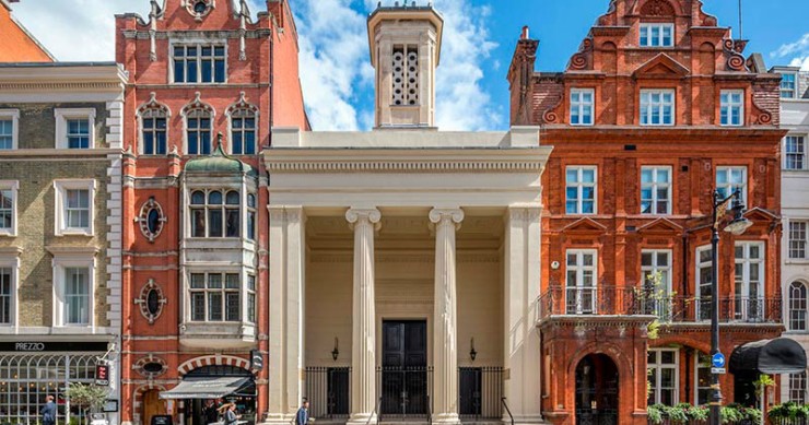 Pizza, pasta e gelato in una chiesa sconsacrata di Londra