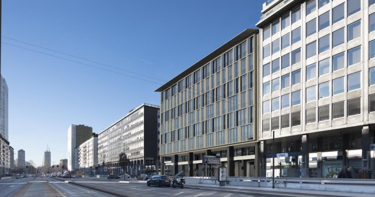 Immobili direzionali, in vendita trophy asset in via Pisani a Milano

