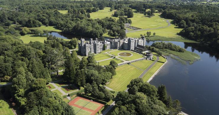 Questo hotel irlandese del 1200 è uno dei migliori del mondo secondo Forbes