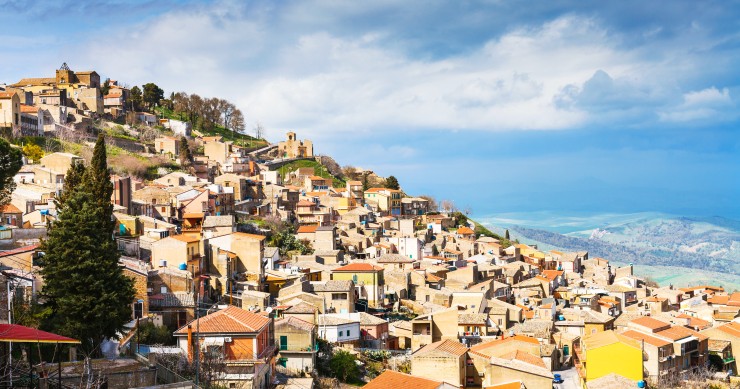 Borghi e centri storici, al via il bando per il recupero