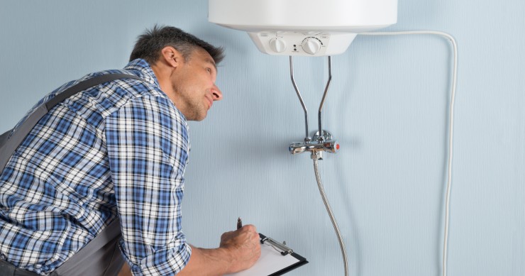 Morosità per acqua, luce e gas: stop ai distacchi