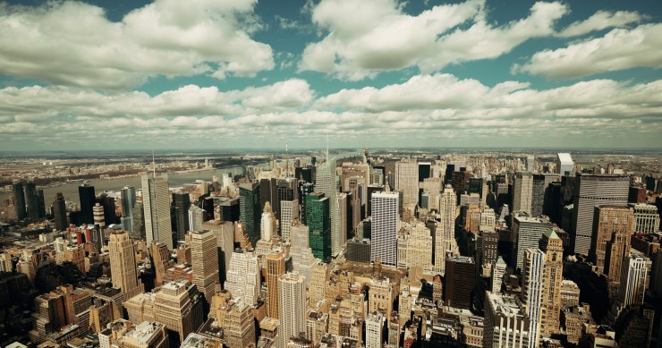 La grande provocazione di due artisti: vendesi appartamento da 28 milioni di mq a New York