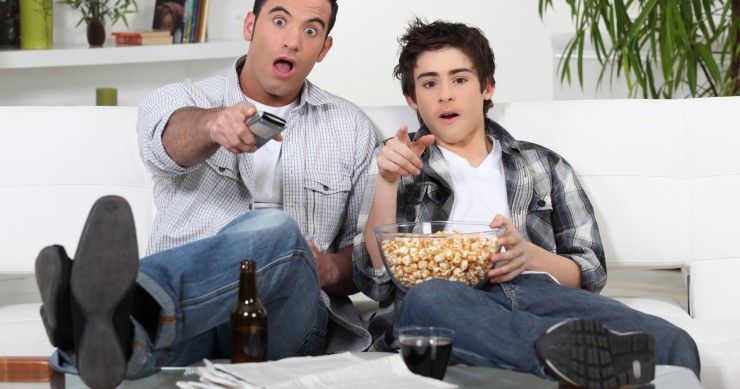 Pasqua a casa per l'emergenza coronavirus, guida a film e serie da vedere gratis