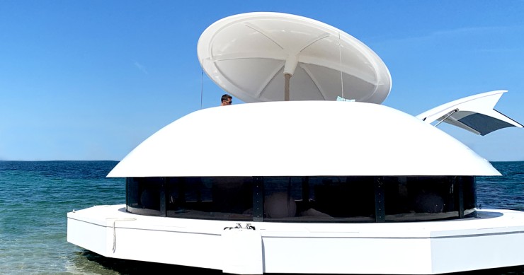 La suite galleggiante ed ecosostenibile che rispetta i fondali marini