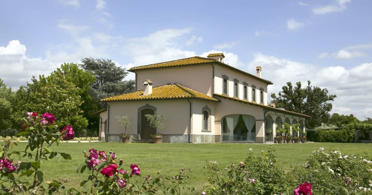Cette villa de campagne est à vendre dans la périphérie de Rome
