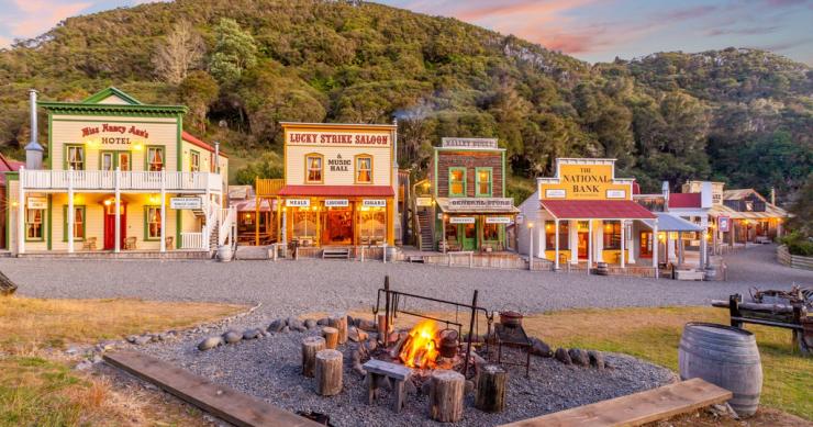 Si vende un paesino intero al più puro stile del Far West...in Nuova Zelanda