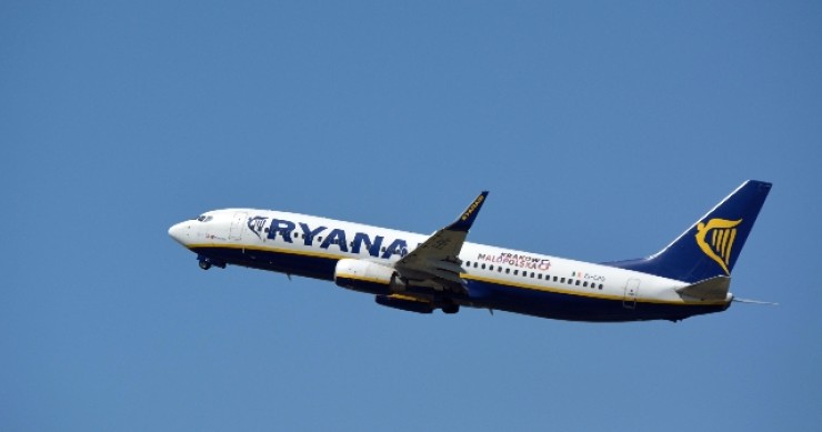 Ryanair chiude 3 basi e riduce voli invernali al 40%