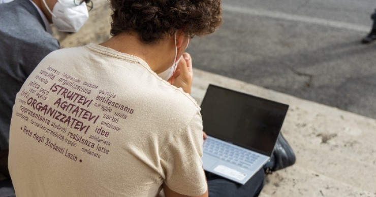 Per studenti didattica a distanza senza consumare giga