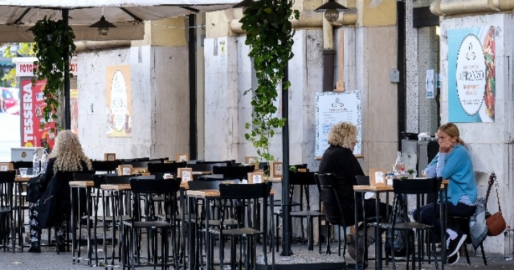 Confcommercio, è di nuovo crollo consumi, -8% a ottobre