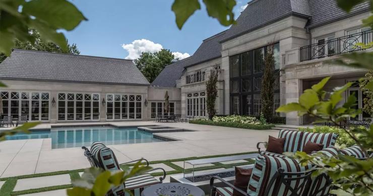 Una villa in vendita in Ontario (Canada) che fa invidia ai vicini
