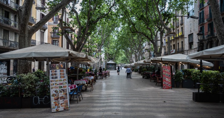 Minacce alla proprietaria italiana di una pizzeria a Barcellona: “Parla catalano o emigra”