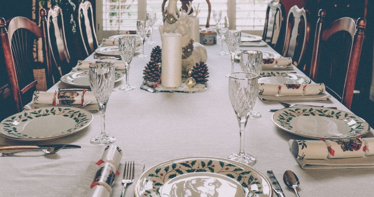 Come decorare la tavola a Natale: 5 stili per creare la giusta atmosfera