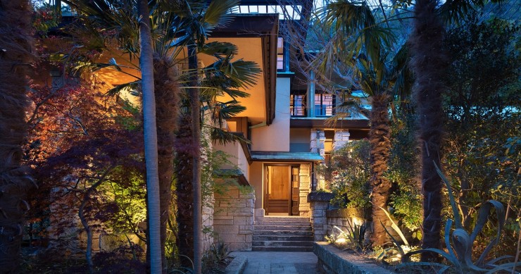 Una villa a Tokyo al più puro stile Frank Lloyd Wright trasformata in un accogliente hotel