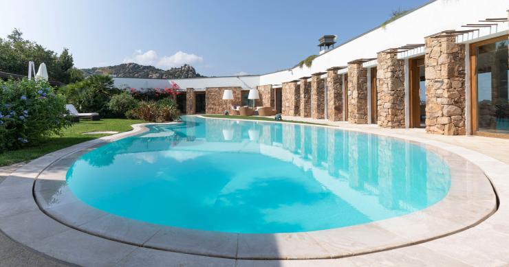 Una magnifica villa di design in vendita in Costa Smeralda