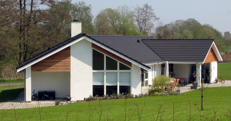 Come si calcola l’imposta di registro in caso di acquisto di casa con terreno