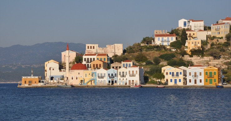 Tutti vaccinati a Kastellorizo, l’isola greca del film Mediterraneo è già covid free