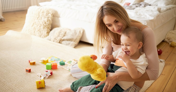 Si può cedere il bonus baby sitter 2021 a nonni e zii?