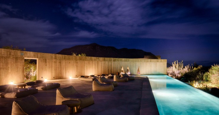 Un resort di lusso in calcestruzzo sulla costa messicana della Bassa California